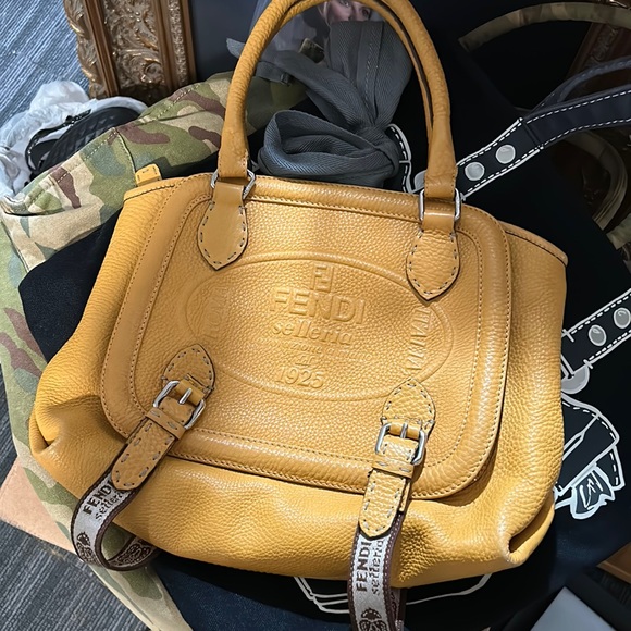 Fendi Handbags - Fendi Selleria shoulder bag